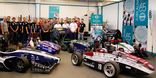 Formula Student bei TANDLER 2016 - Gruppenbild