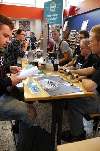 TANDLER-Auszubildende auf Ausbildungsmesse 14