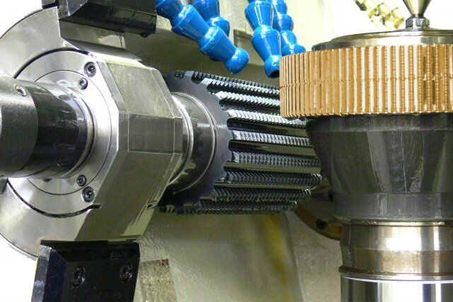 Verzahnen in der Richardon R 400 CNC